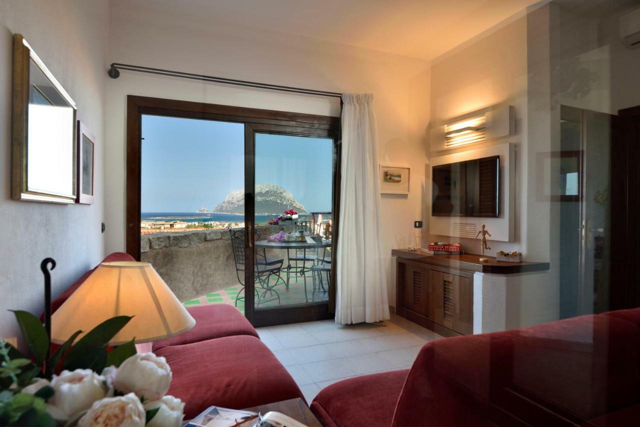 Residence L'Ea Di Lavru - Appartamenti Mono-Bilo-Trilocali ปอร์โตซานเปาโล ภายนอก รูปภาพ