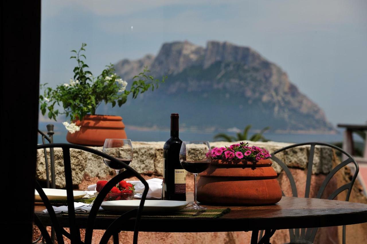 Residence L'Ea Di Lavru - Appartamenti Mono-Bilo-Trilocali ปอร์โตซานเปาโล ภายนอก รูปภาพ
