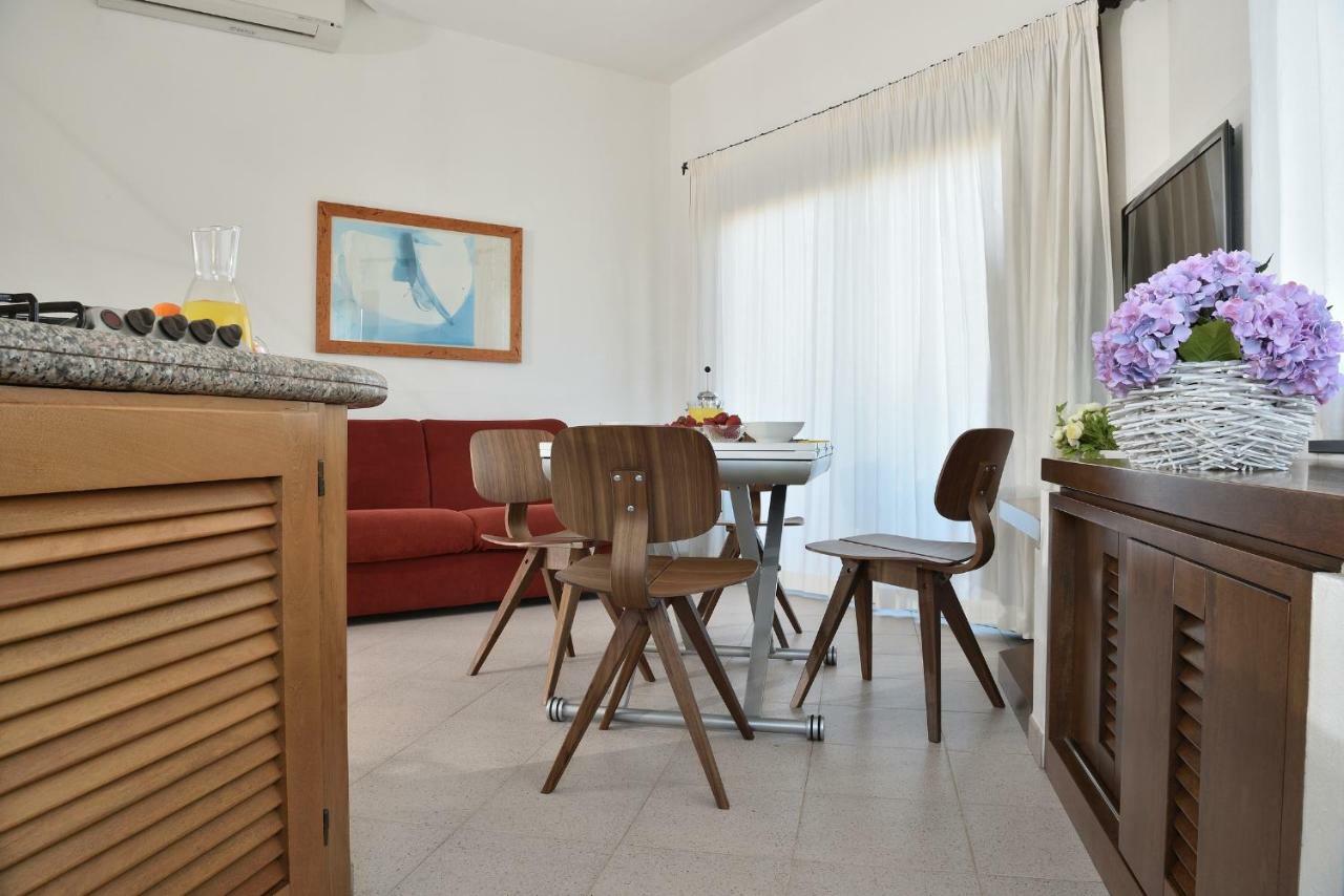 Residence L'Ea Di Lavru - Appartamenti Mono-Bilo-Trilocali ปอร์โตซานเปาโล ภายนอก รูปภาพ