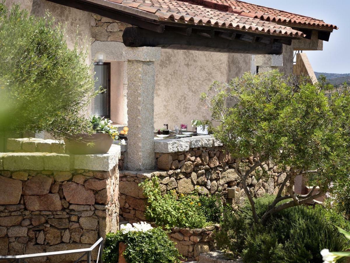 Residence L'Ea Di Lavru - Appartamenti Mono-Bilo-Trilocali ปอร์โตซานเปาโล ภายนอก รูปภาพ